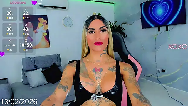 Nella_Dolls 现场XXX聊天