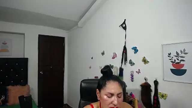 mature_bigboobs10 现场XXX聊天