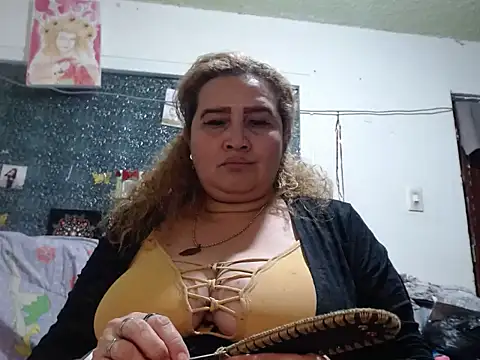 แชท XXX สดของ Perla1981--