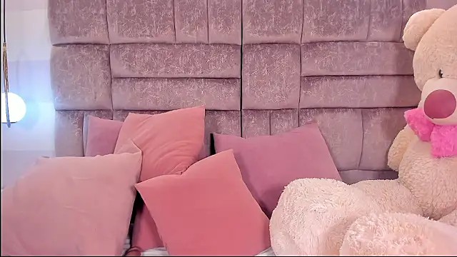 miaa_quinn live XXX chat