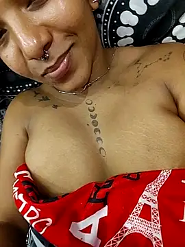 Show de Kandeefooxxx na webcam