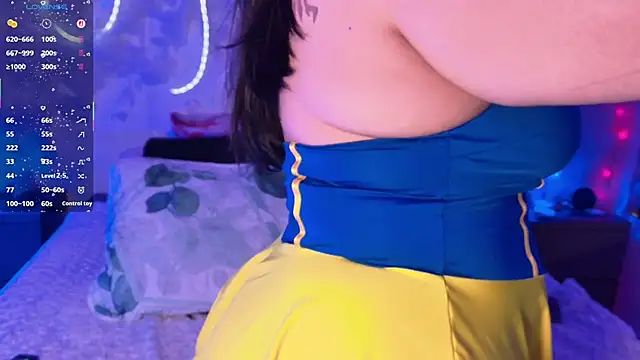 emmajohnss: онлайн-секс-чат