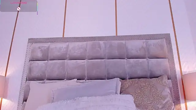 Онлайн чат XXX DakotaWangi