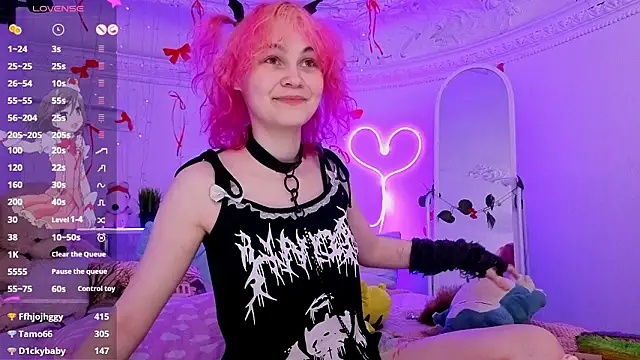 AwawrinのライブXXXチャット