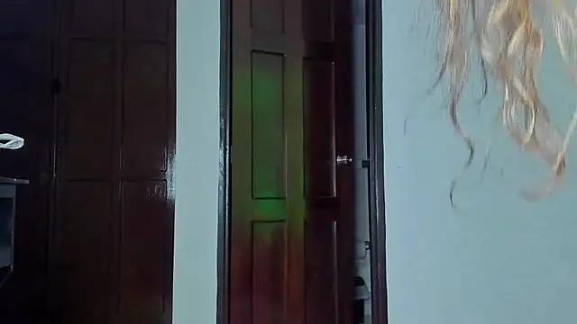 دردشة Victoria_Rose_ الجنسية المباشرة