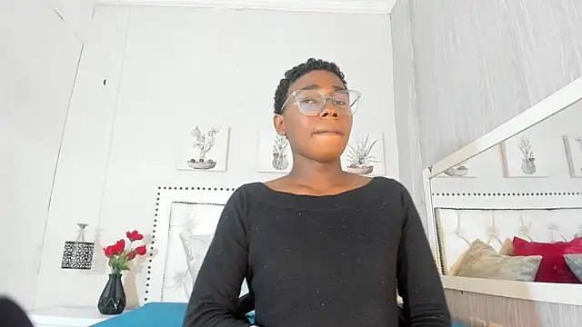 teylor_lovee 即時 XXX 聊天