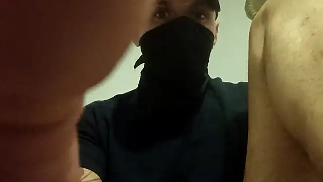 Merdaman1871: διαδικτυακό σόου στην κάμερα