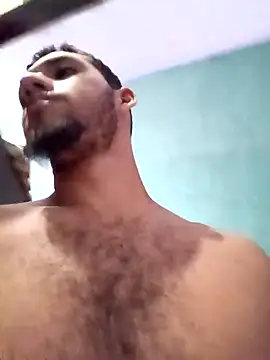 Francisco171: διαδικτυακό σόου στην κάμερα