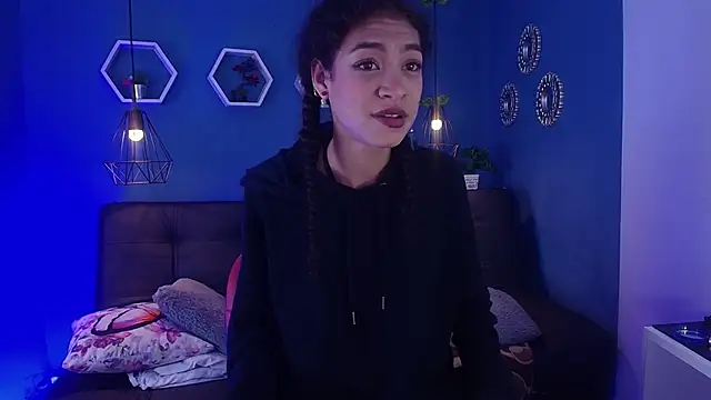 Aurora_ath élő XXX-chatje