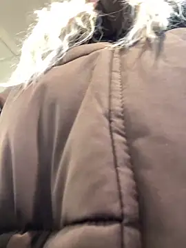 MerlinDave élő XXX-chatje