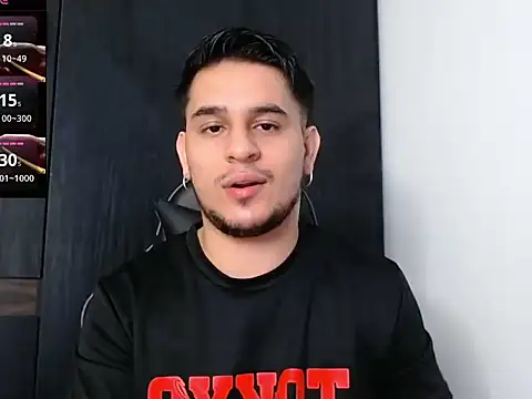 colin_lewis1 Chat XXX live