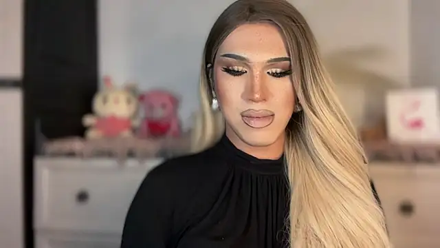 Ts_glamxx: онлайн-секс-чат