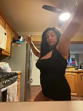 LittleMissEeve 现场XXX聊天