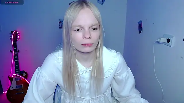 Chat +18 de Emily_Nyaffee ao vivo