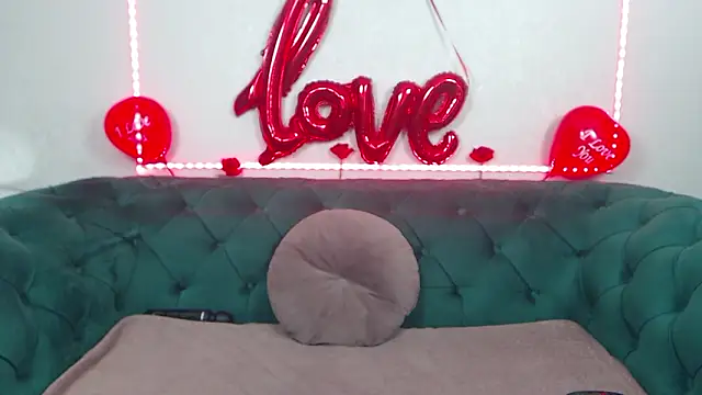 IvanaCharm 在線直播表演