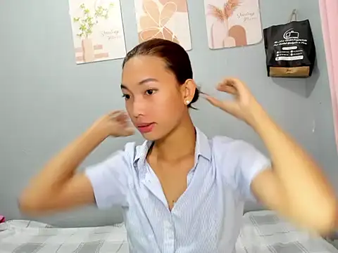 Chat +18 de Anne_the_virgin ao vivo