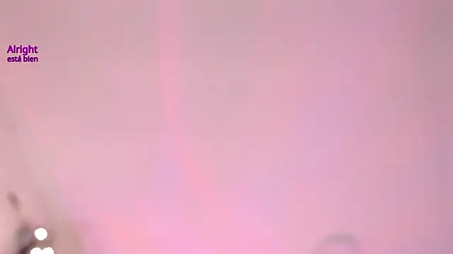 Emmy_Ruiz élő XXX-chatje