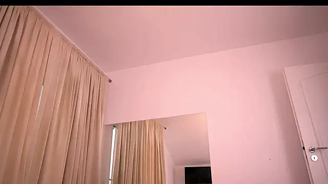 KylieJoyce 即時 XXX 聊天