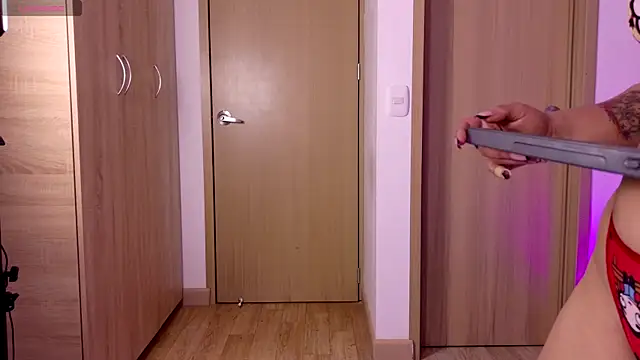 แชท XXX สดของ ZoeAniston