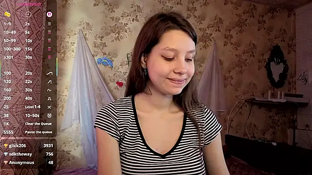 Chat +18 de QutieDaSweet ao vivo