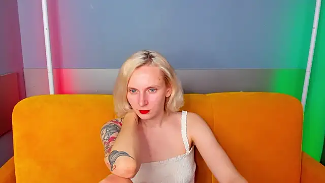 LikiLips' Live XXX Chat
