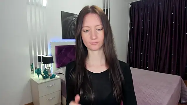 XXX chat uživo modela NikaHoney