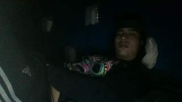 AlexAlejandro13 Live XXX Chat