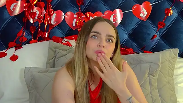 دردشة AnitaVenture الجنسية المباشرة