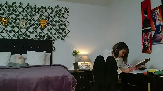 XXX chat uživo modela Dama_Scarlata18