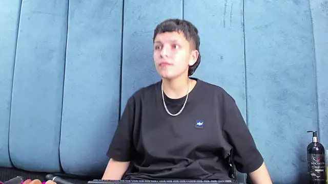 Megan_Thompson_ লাইভ XXX চ্যাট