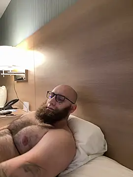 แชท XXX สดของ MastaWolfy