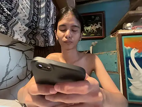 Pertunjukan Kamera Web asya_chris