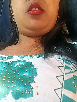 heena3355 Adlı Modelin Canlı XXX Sohbeti