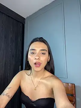 Zafira_Montiel: онлайн-секс-чат