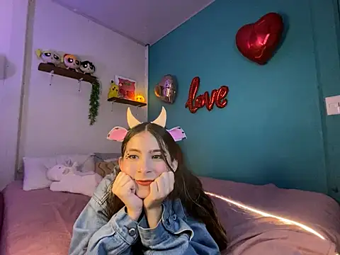 Miyufeet: онлайн-секс-чат