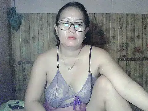 Chat +18 de Pinay_BigTits69 ao vivo