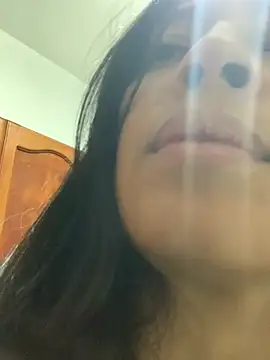 BrigitteVons: онлайн-секс-чат