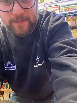 Dominic2295's Live XXX Chat