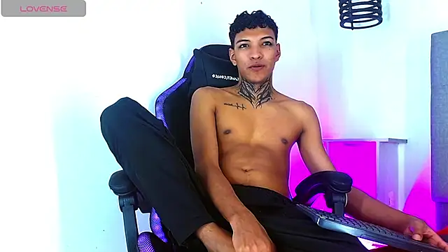 Rick_Wade: απευθείας συνομιλία ΧΧΧ