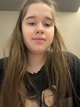 HornyGirlH webcam show