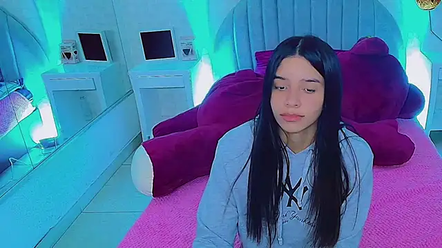 charlotte_0309n Live XXX chat