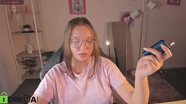 Živý XXX chat Nuura_Moore