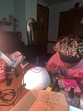 XXX chat uživo modela CookiesNcreaming