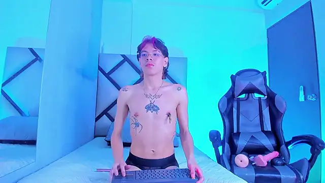 Bennet-Grayn Webbikameraesitys