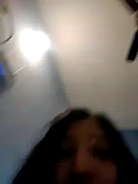 Koziekylie Adlı Modelin Canlı XXX Sohbeti