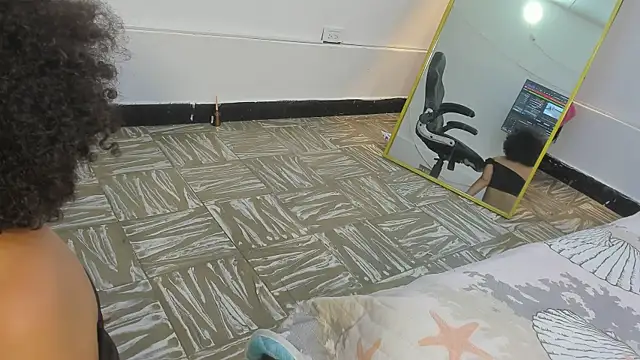 charlotte_dante212 Adlı Modelin Canlı XXX Sohbeti