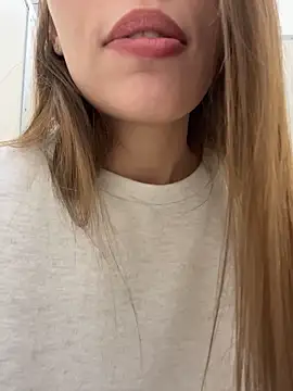 LeiaMood Adlı Modelin Web Kamerası Şovu