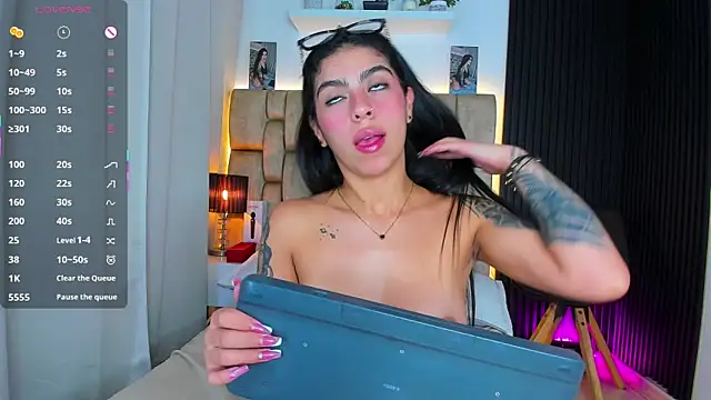 little_sophie18 Chat XXX live