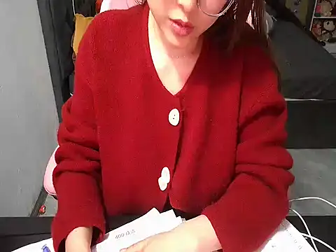 Ori-Yannie Adlı Modelin Canlı XXX Sohbeti