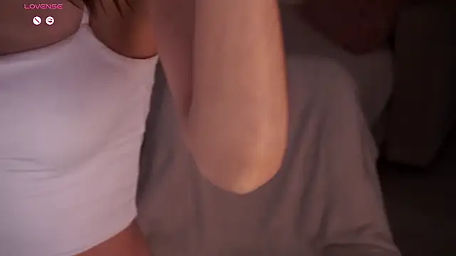 _pinkGold élő XXX-chatje